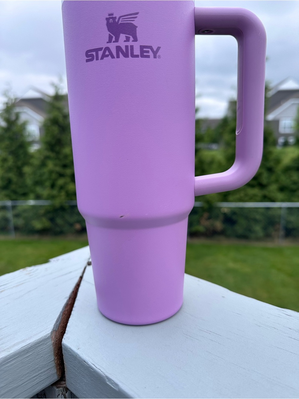 Stanley | "Lilac" Purple The Quencher H2.0 FlowState Water Bottle | Size 30 Oz - Picture 2 of 6